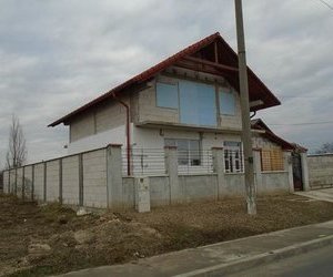 Casa noua in Aradul Nou, pretabil sediu firma
